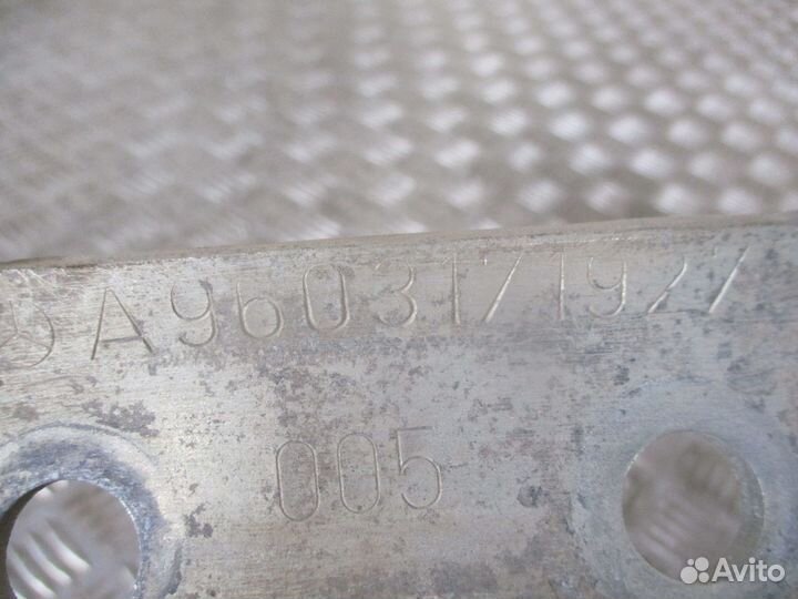 Кронштейн Mercedes-Benz A9603171927
