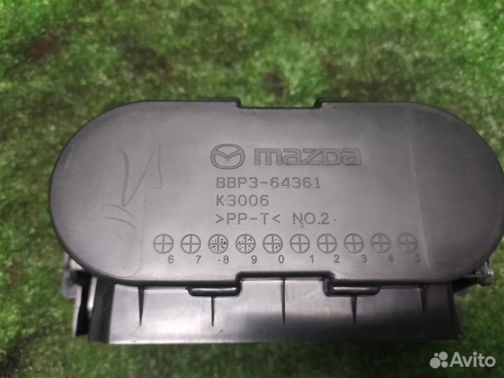 Подстаканник Mazda 3 (BL) 2010