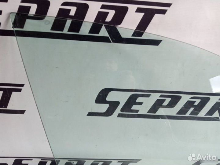 Стекло переднее правое Audi A4 B8 2011—2015