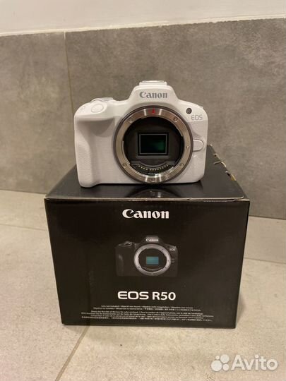 Canon EOS R50 kit 18-45mm White Новые-Гарантия