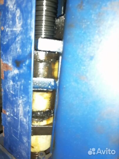 Подъемник автомобильный