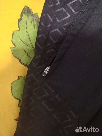 Шорты умбро