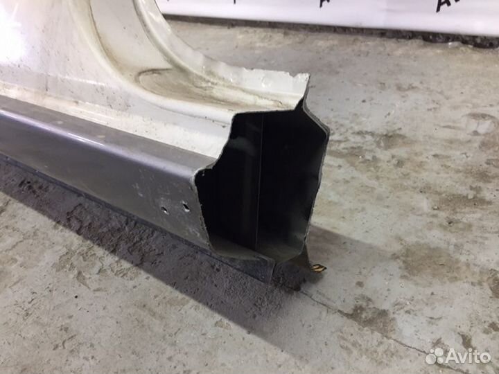 Стойка кузова средняя левая Toyota Vista SV41