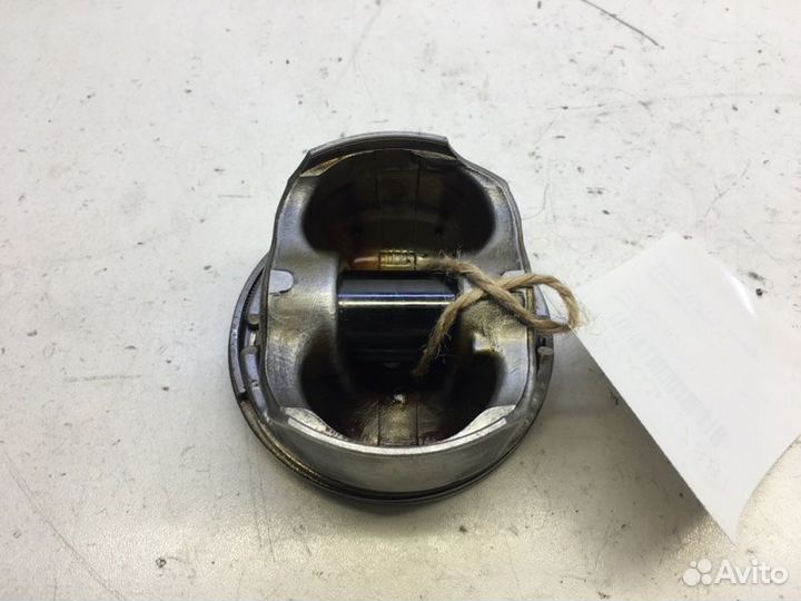 Поршень Audi Q3 8UB cczc 2012