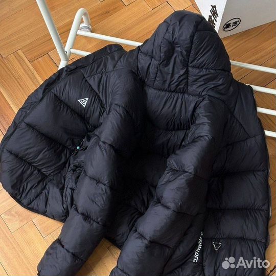 Пуховик Nike ACG