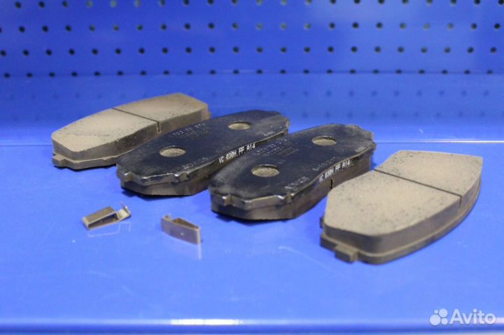 Колодки тормозные передние Mazda CX7