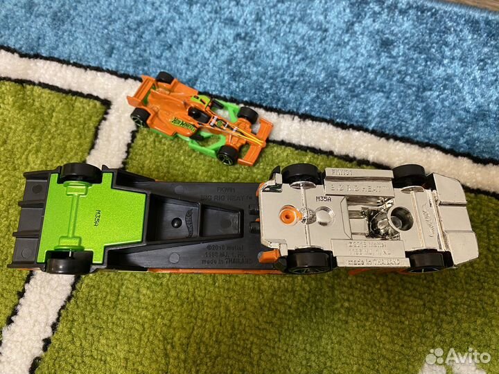 Hot Wheels Грузовик с машинкой