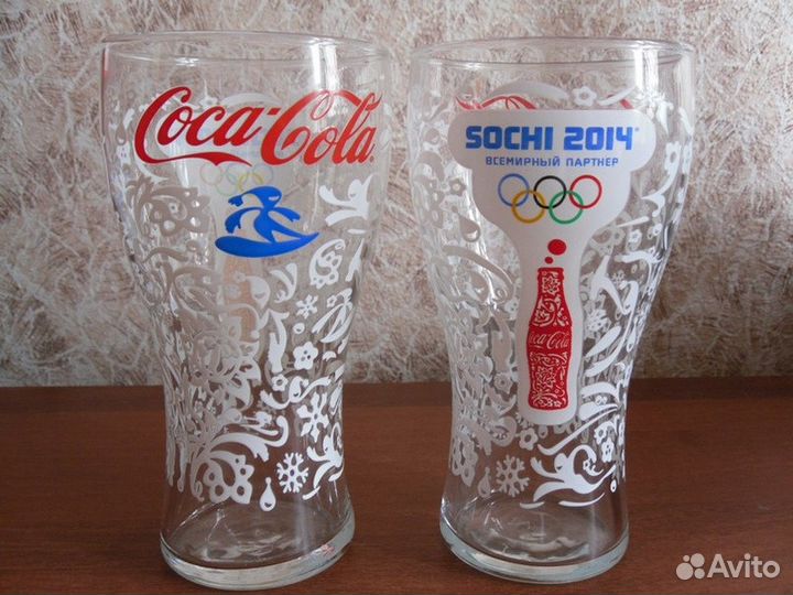 Стаканы кока-кола