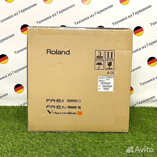 Баян Roland FR-8XB BK