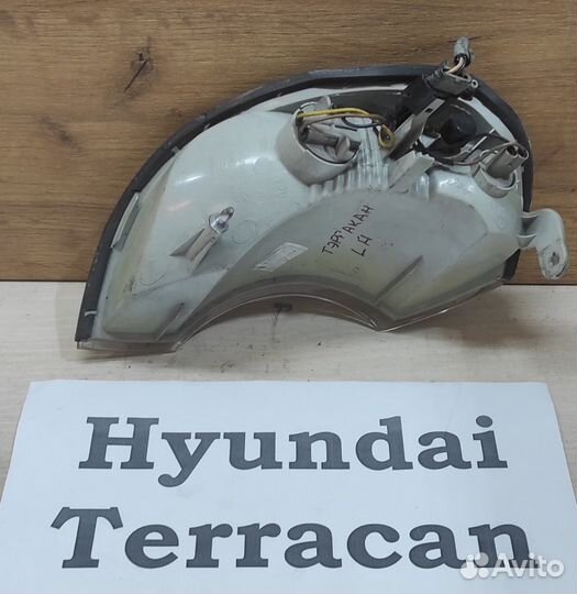 Поворотник Hyundai Terracan, 2003г