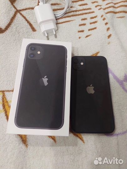 Телефон iPhone 11