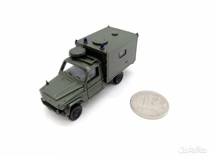 Модель herpa 741675 MB 250 GD mit San-Aufbau 1:87