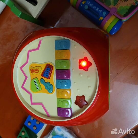 Развивающие игрушки