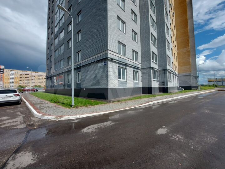 2-к. квартира, 68,5 м², 1/9 эт.