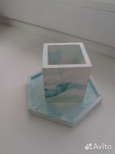 Поднос и подсвечник из гипса