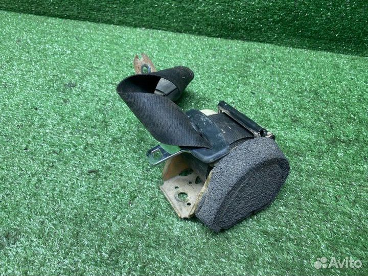 Ремень безопасности задний правый Ford Focus 2