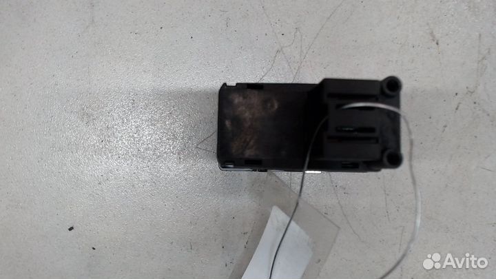 Кнопка стояночного тормоза Audi Q5, 2012