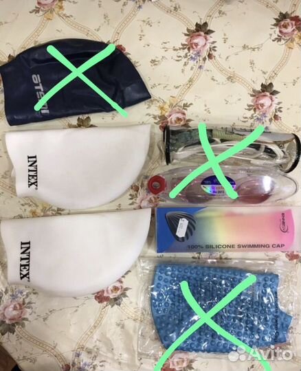 Очки и шапочки для бассейна