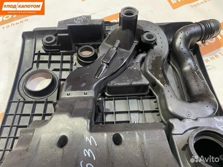 Декоративная крышка двигателя передняя Volkswagen