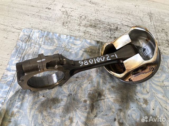Шатун с поршнем Infiniti M35/45 Y50 vk45de