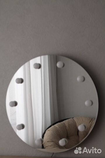 Круглое гримерное зеркало d70