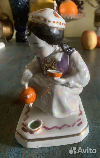 Фарфоровые статуэтки