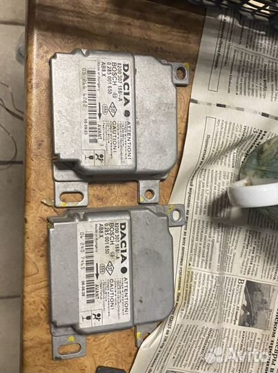 Блок управления двигателем renault logan эбу