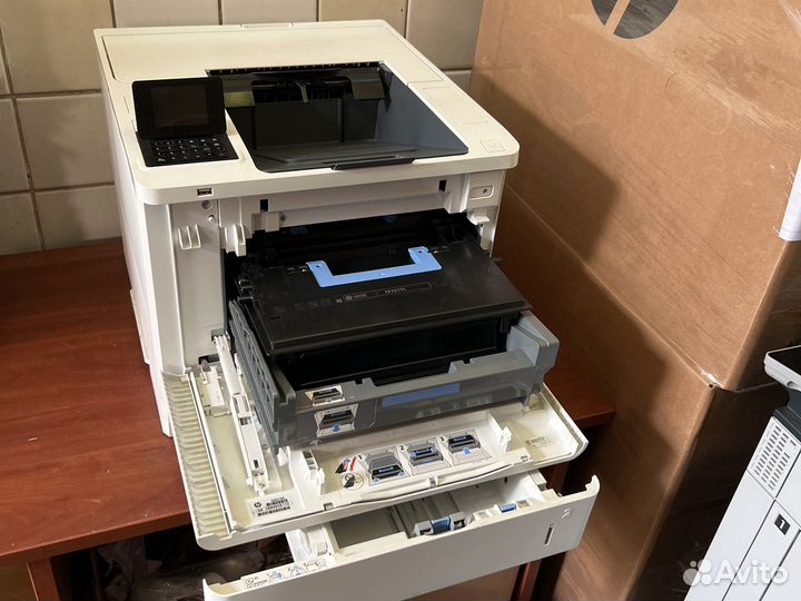 HP LaserJet Enterprise M608