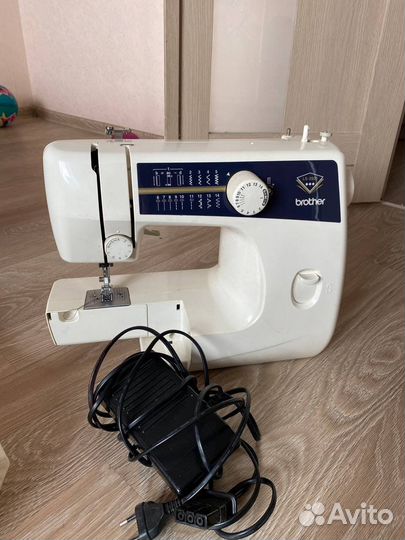 Швейная машина Brother