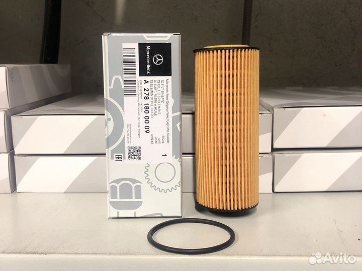Масляный фильтр Mercedes-Benz A2781800009