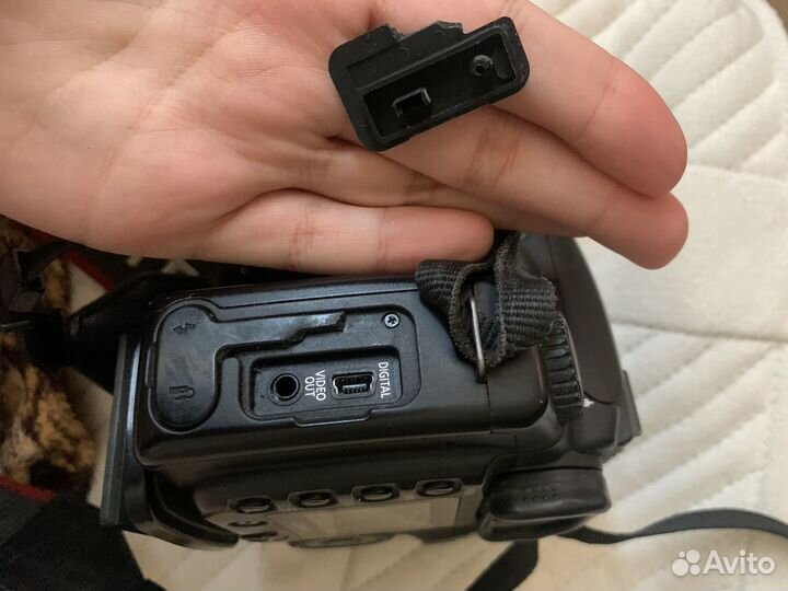 Зеркальный фотоаппарат canon EOS 20D