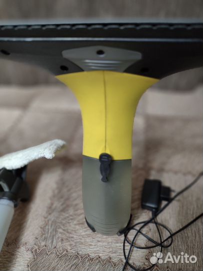 Ручной стеклоочиститель karcher батарейка новая