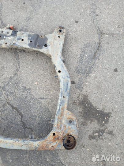 Подрамник передний Kia Ceed универсал D4FB 2008