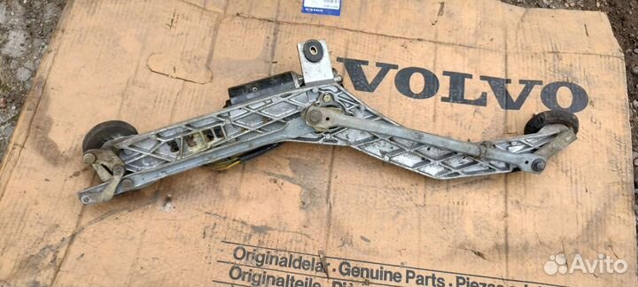 Трапеция стеклоочистителей в сборе для Вольво 850