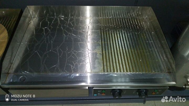 Поверхность жарочная Hurakan HKN-pslr730