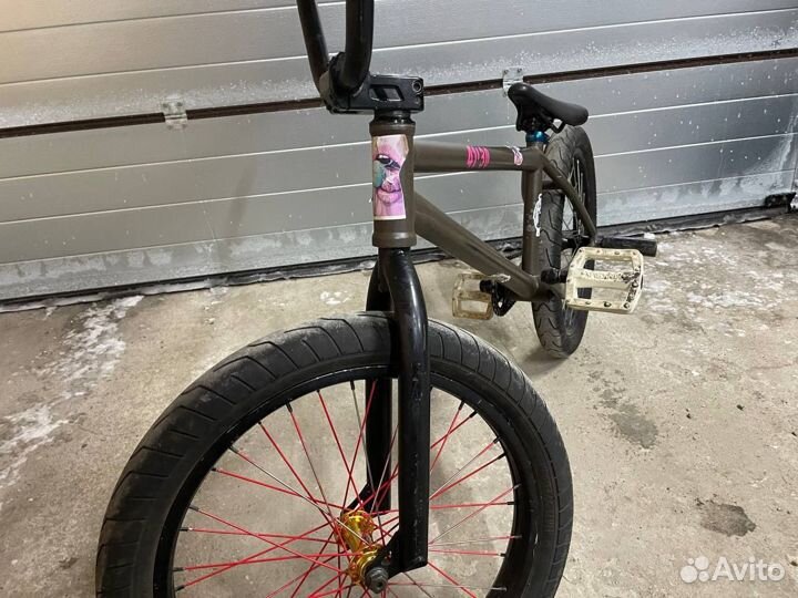 Трюковой велосипед bmx