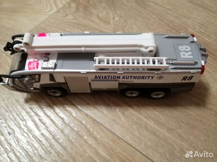 Машинка детская