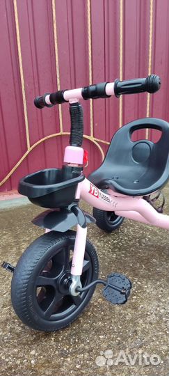 Детский трехколесный велосипед