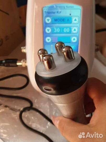 Аппарат для кавитации и RF лифтинга, с подставкой