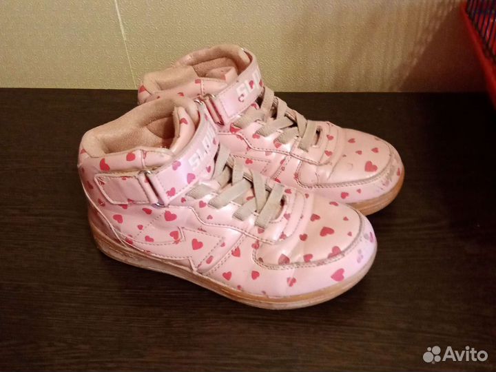 Кроссовки для девочки