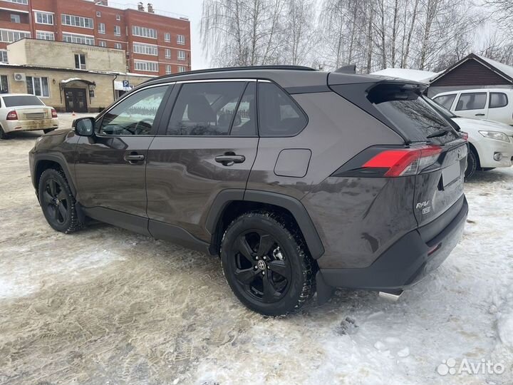 Toyota RAV4 2.5 AT, 2021, 14 000 км