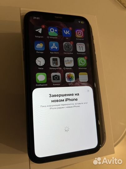 iPhone 11, 64 ГБ