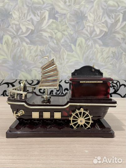 Музыкальная шкатулка Корабль