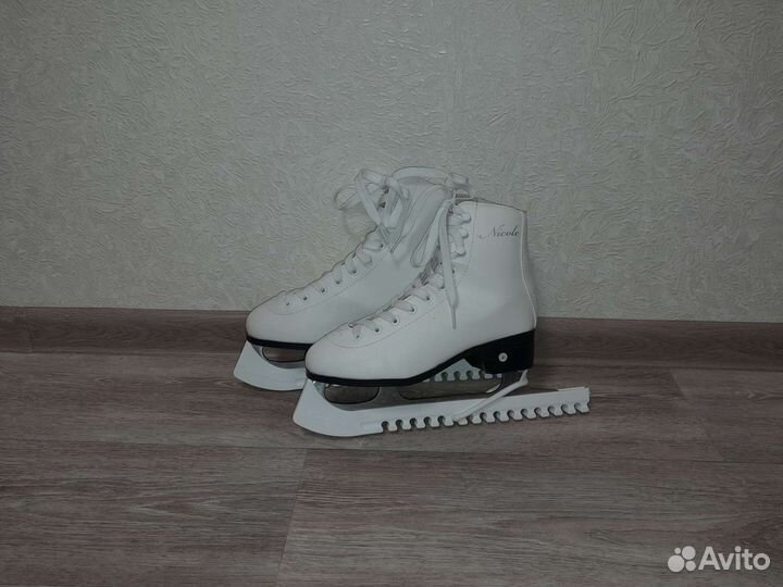 Коньки фигурные женские Nordway Nicole