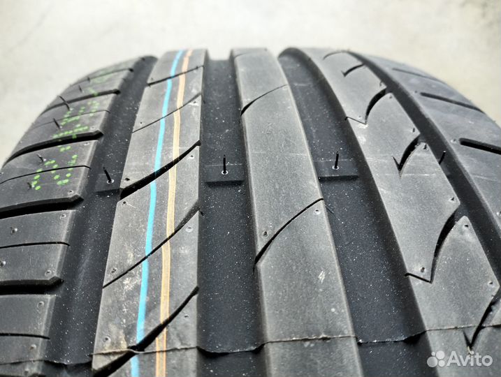 Tracmax X-Privilo TX3 245/45 R19 102Y