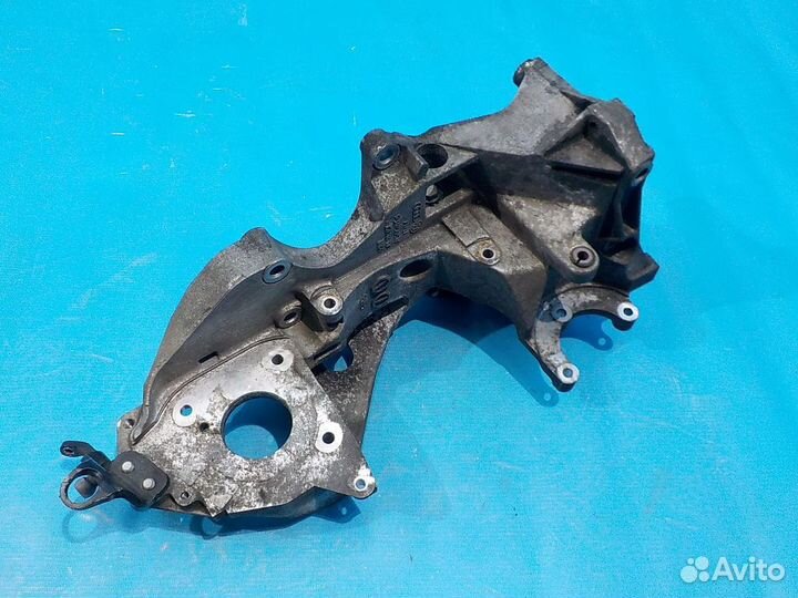 Кронштейн генератора Audi A4 (B8) 2007-2015