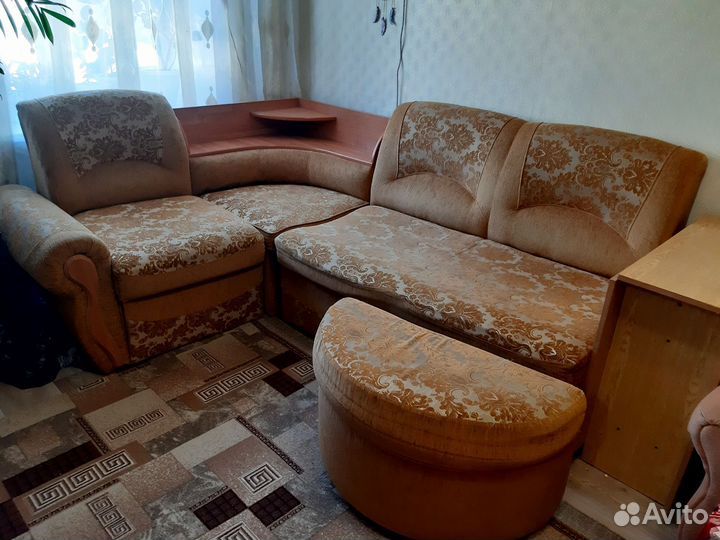 Угловой диван