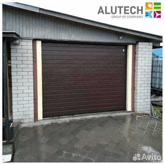 Секционные ворота для гаража alutech