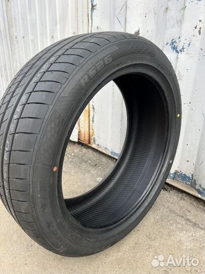 Kapsen RS26 255/35 R20 97W