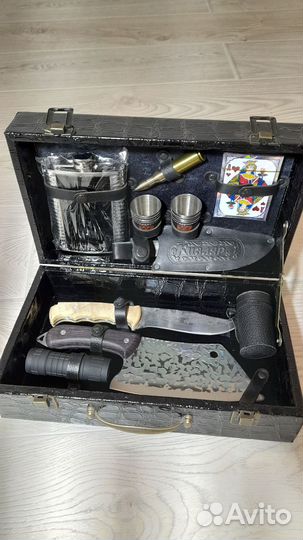 Подарочный набор для пикника в кейсе